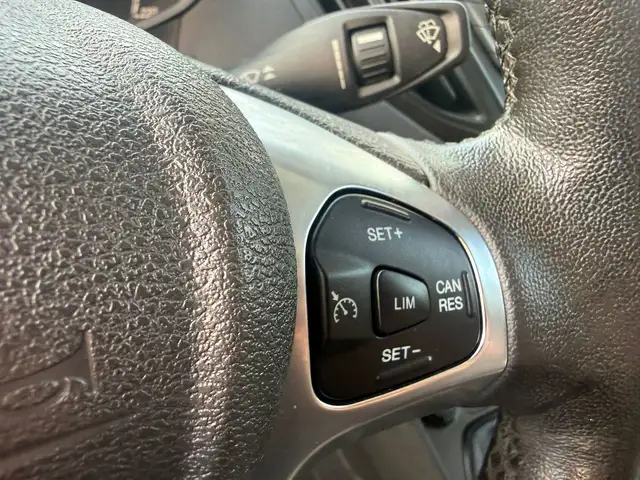 Ford Tourneo Courier view 16