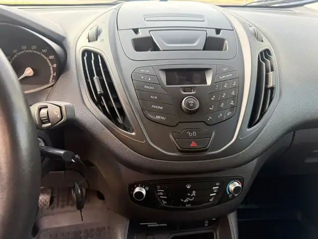 Ford Tourneo Courier view 17