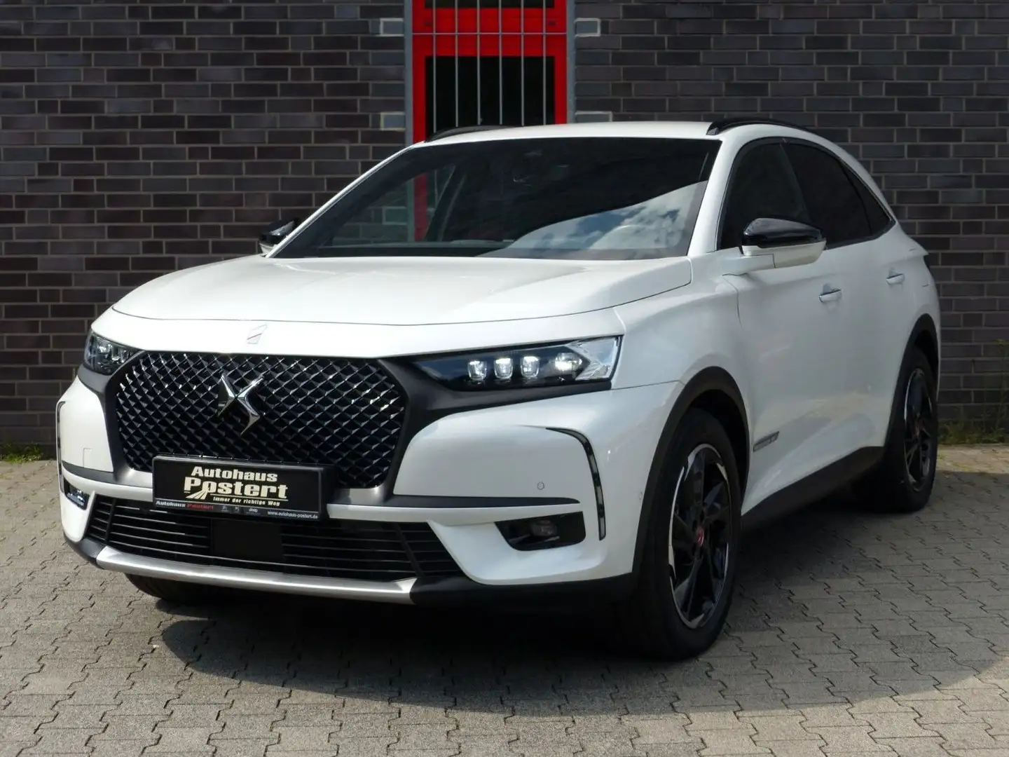DS Automobiles DS 7 Crossback DS 7 Crossback  E-Tense 4x4 Performance Line + Weiß - 1