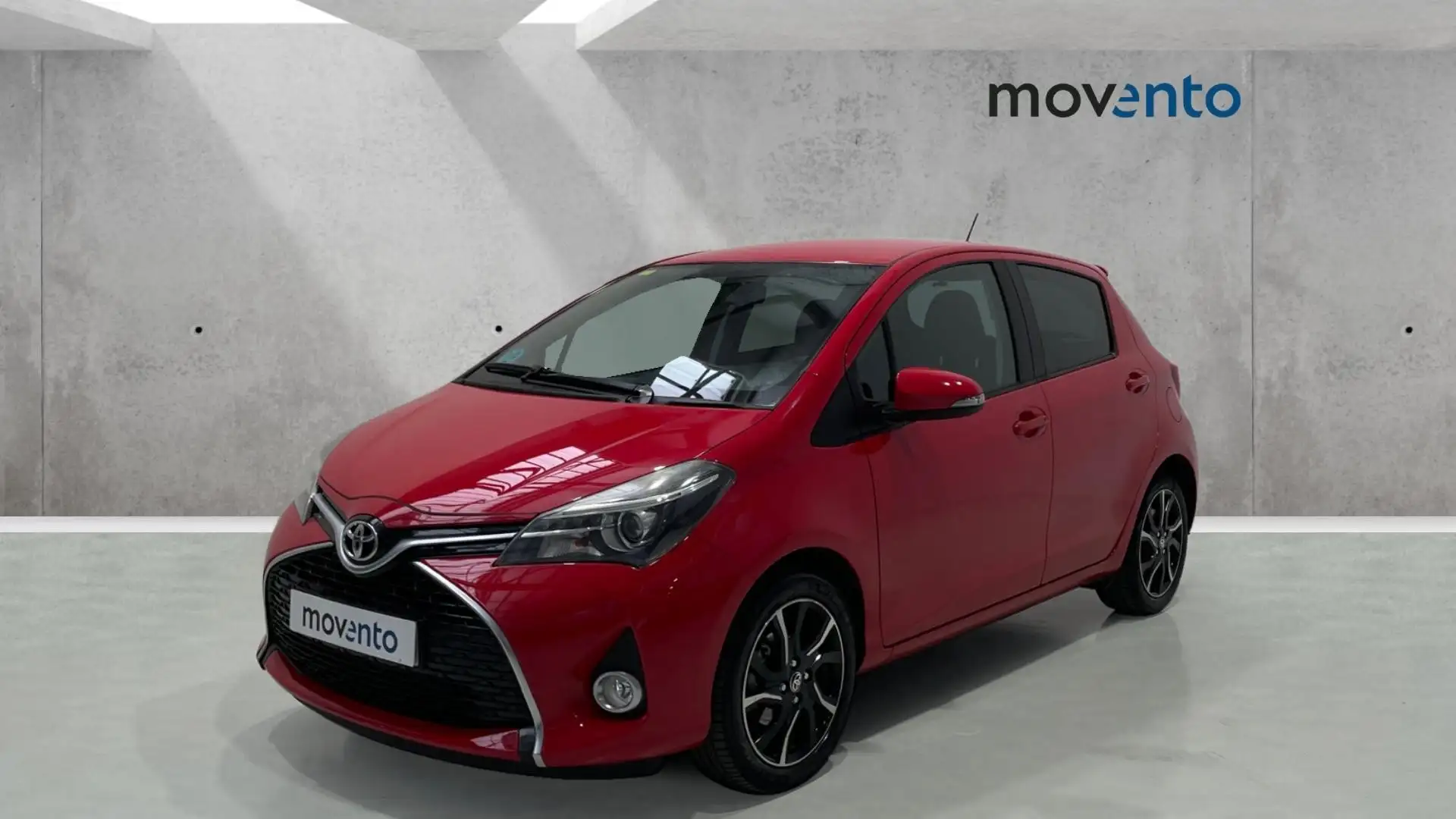 Toyota Yaris 1.3 Active Rojo - 2
