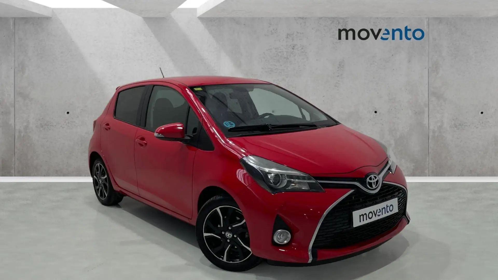 Toyota Yaris 1.3 Active Rojo - 1