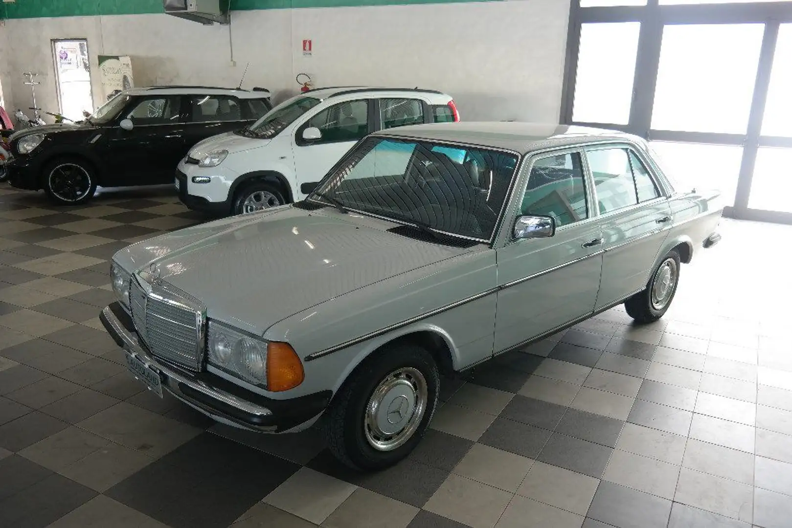 Mercedes-Benz 200 200*ISCRITTA ASI Grau - 2