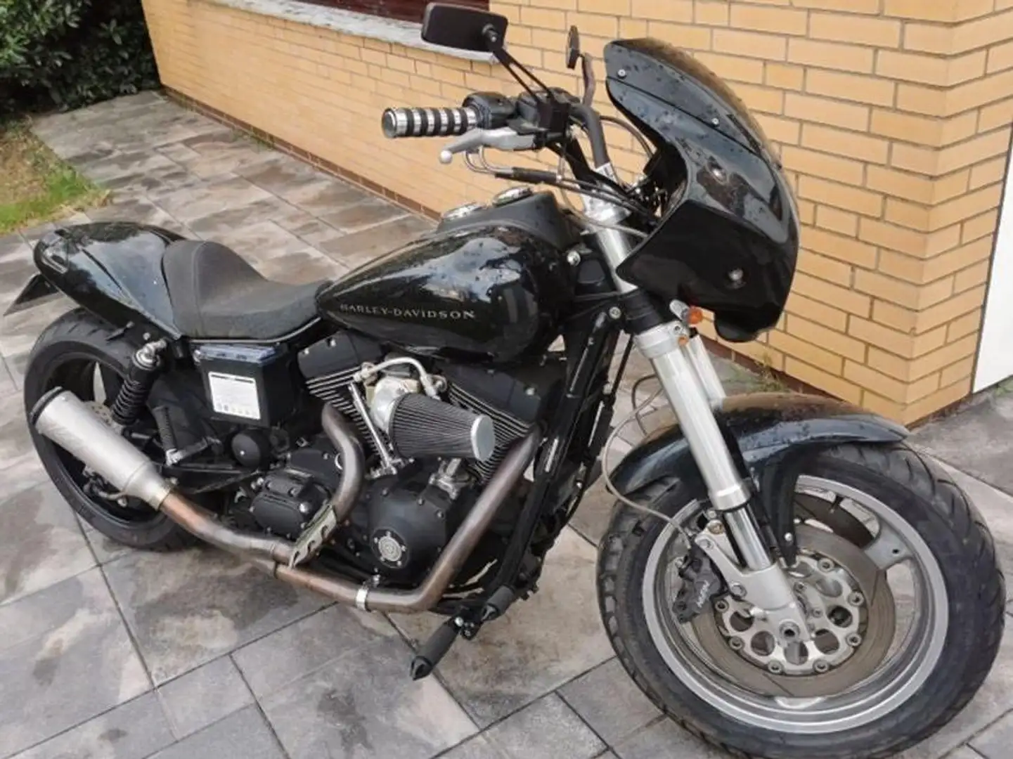 Harley-Davidson Dyna Super Glide Černá - 1