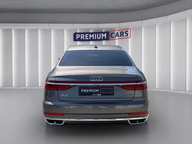 Audi A8 view 4