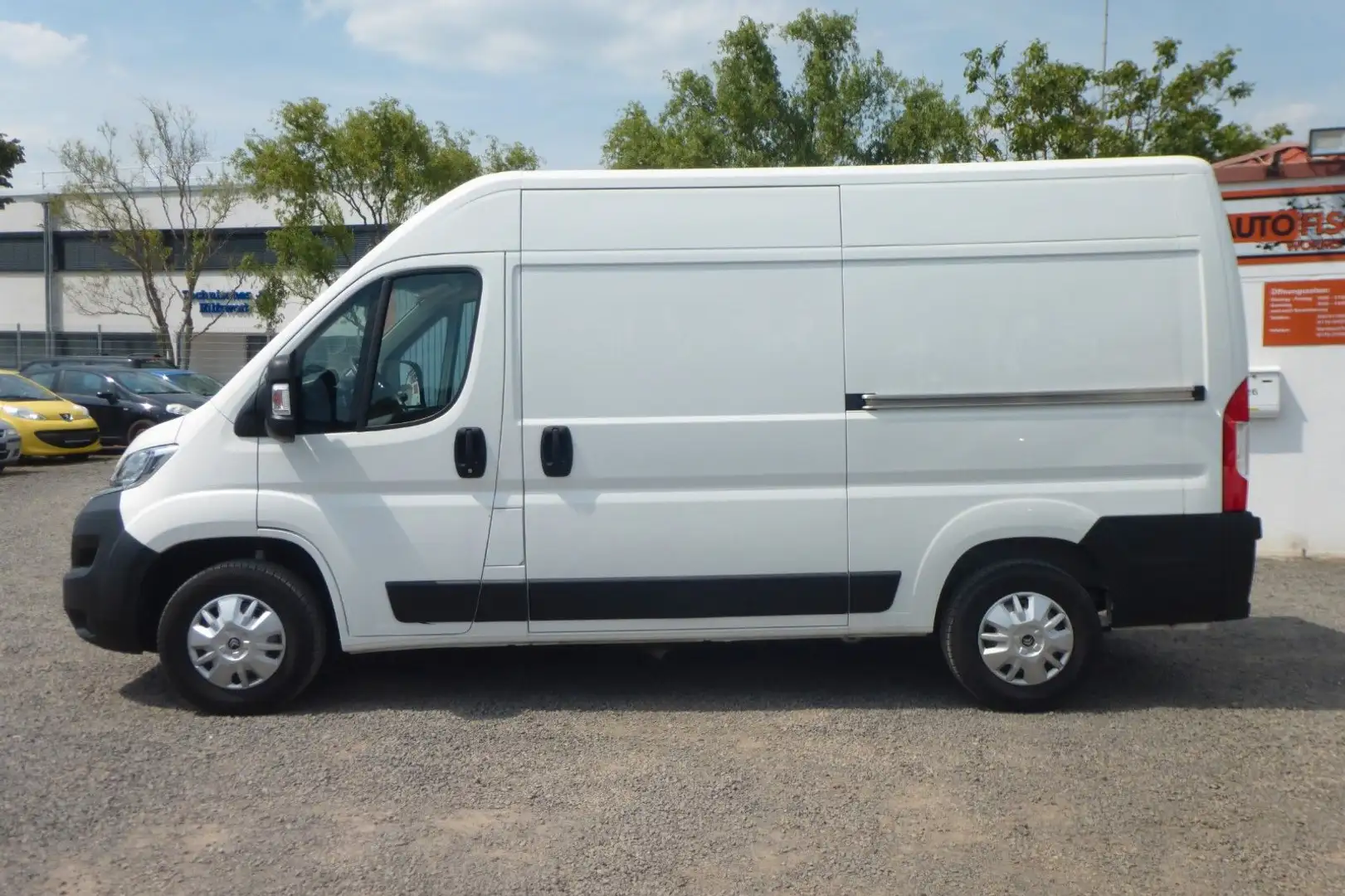 Citroen Jumper L2H2  2xSchiebetür Klimaaut. Navi AHK Weiß - 2