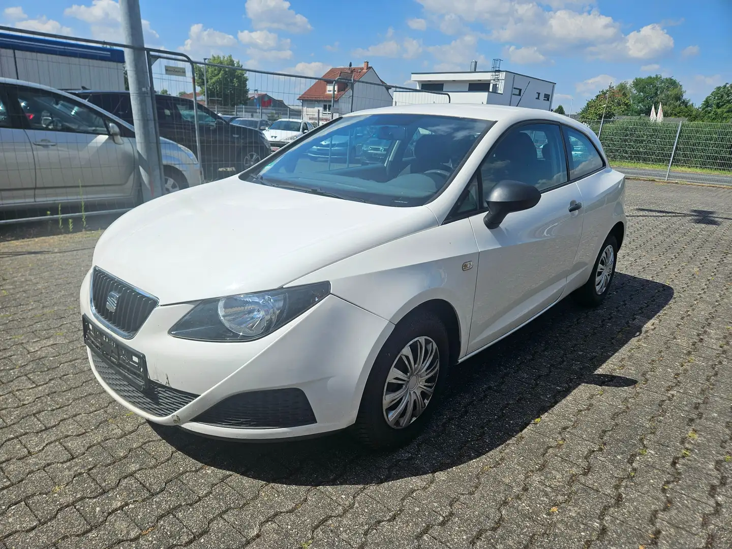 SEAT Ibiza Basis TÜV 04/26 Blanc - 1
