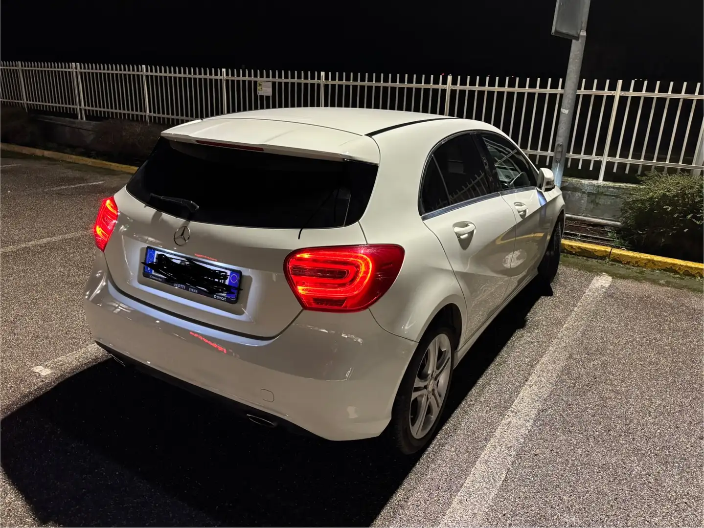 Mercedes-Benz A 180 Classe A - W176 cdi (be) Sport Bianco - 2