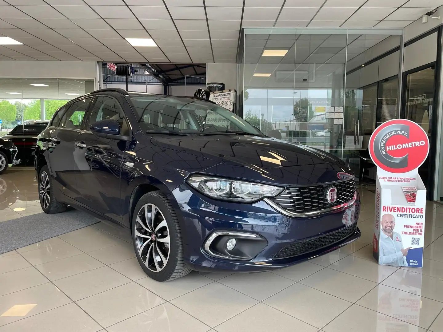 Fiat Tipo SW 1.6 mjt 120 CV LOUNGE Bleu - 1