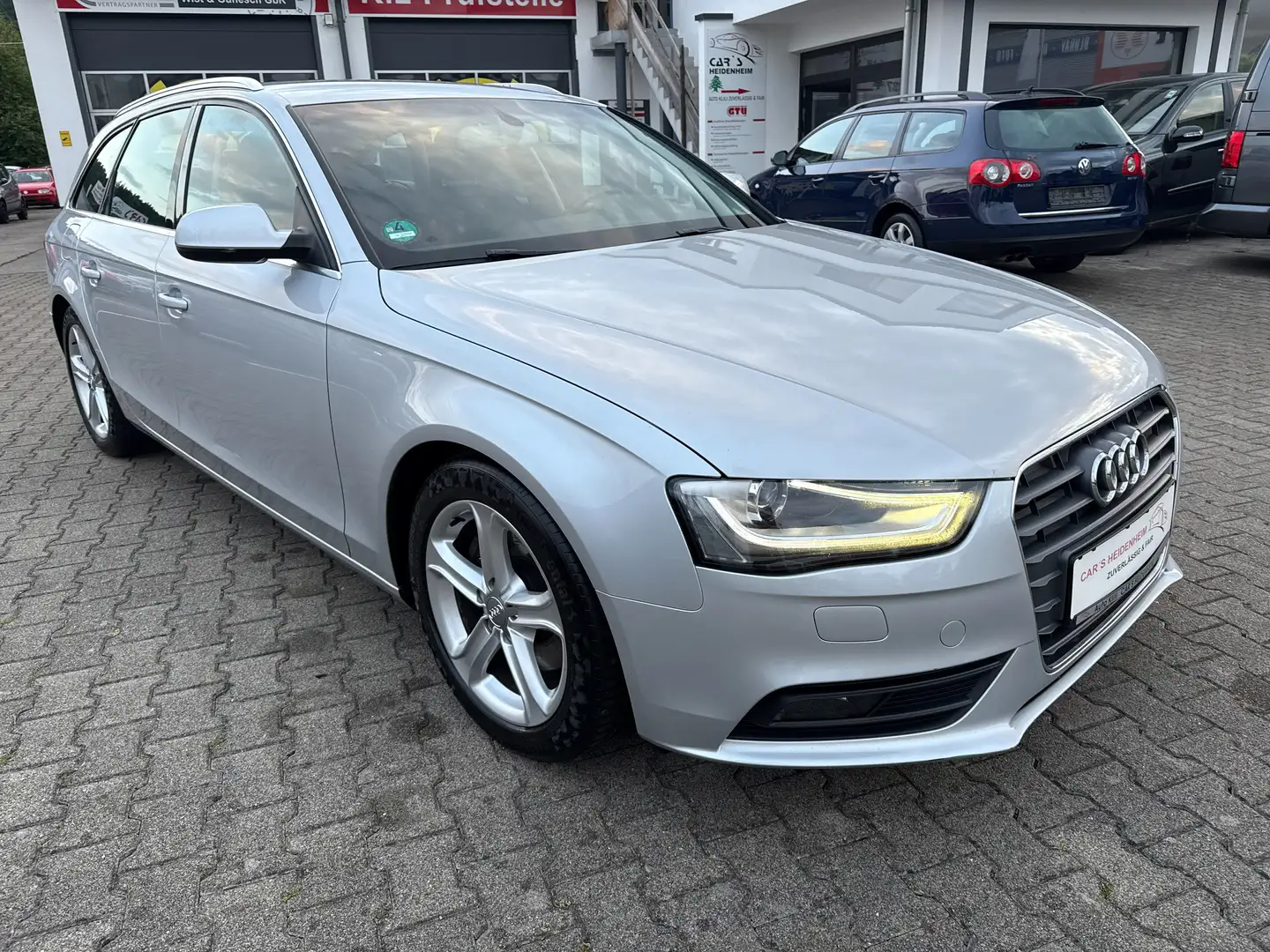 Audi A4 Ambition Xenon Grijs - 1
