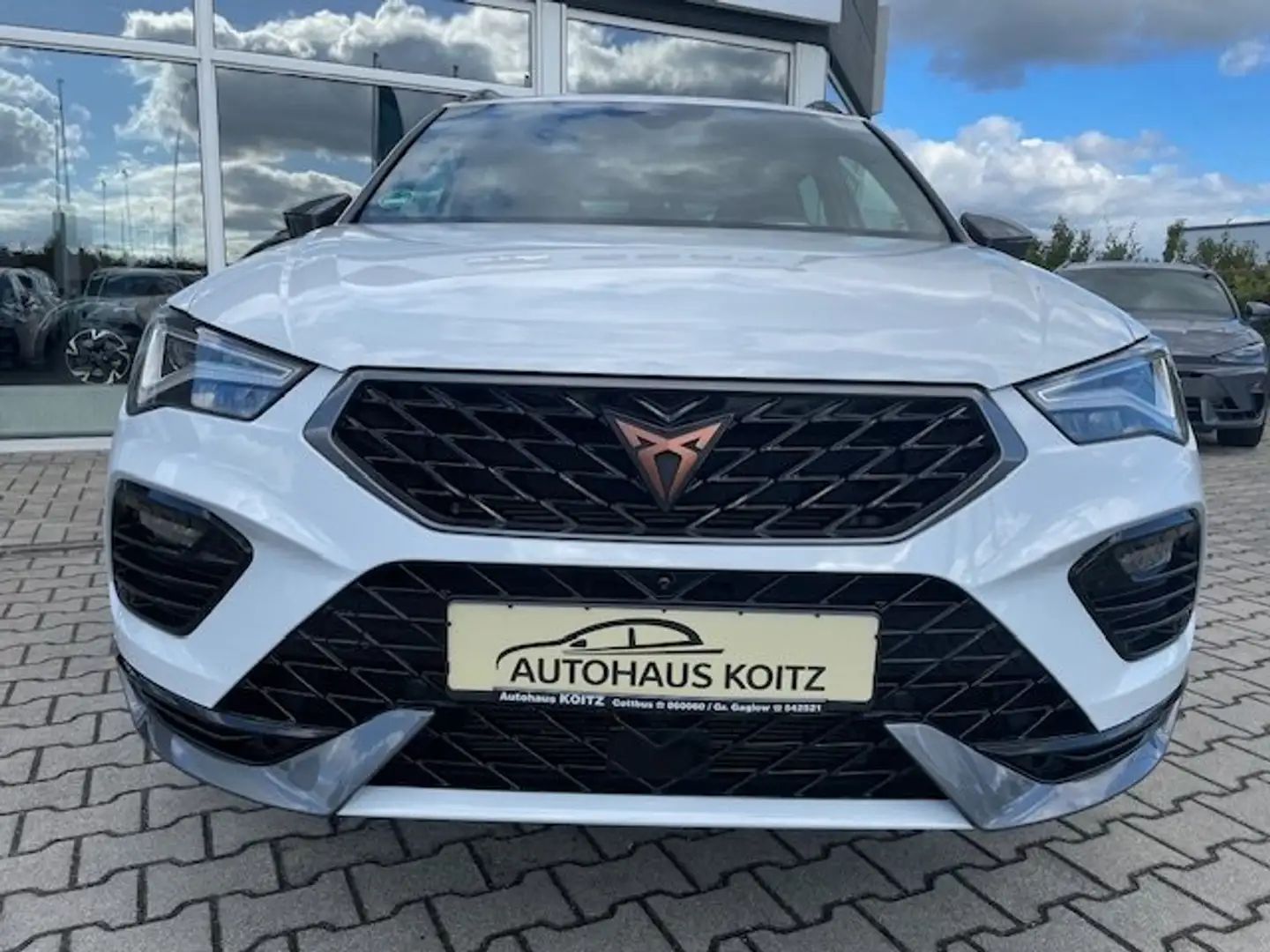 CUPRA Ateca 2.0SI DSG 4Drive AHK Schiebedach Weiß - 2