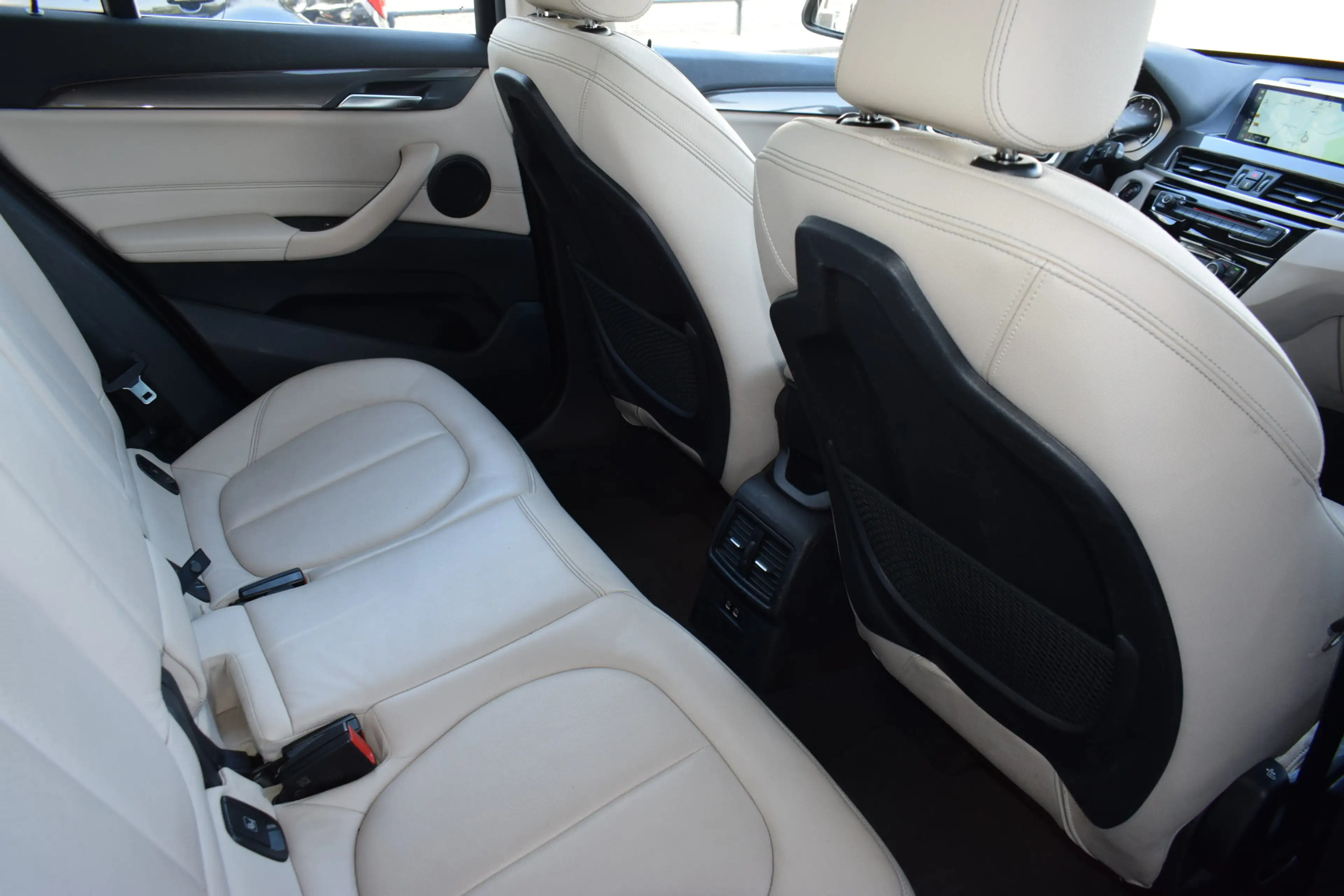 BMW X1 sDrive20i Orange Edition II | Schuif-/ Kanteldak | — photo 12