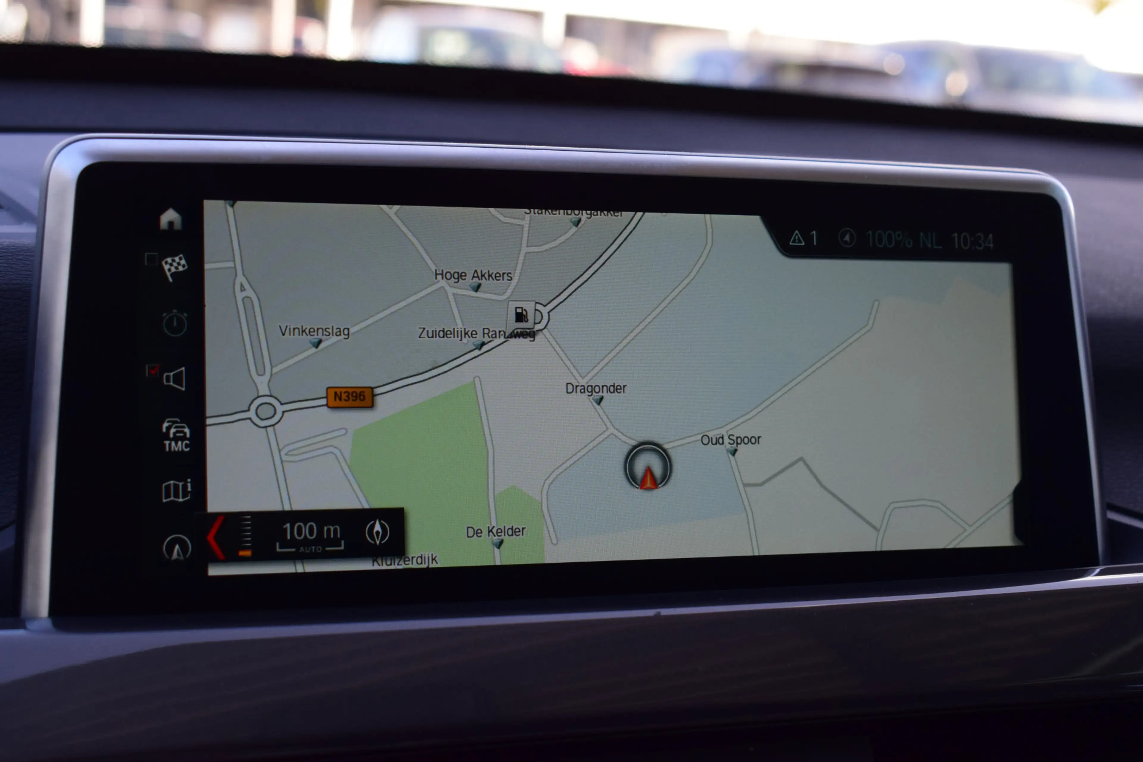 BMW X1 sDrive20i Orange Edition II | Schuif-/ Kanteldak | — photo 20