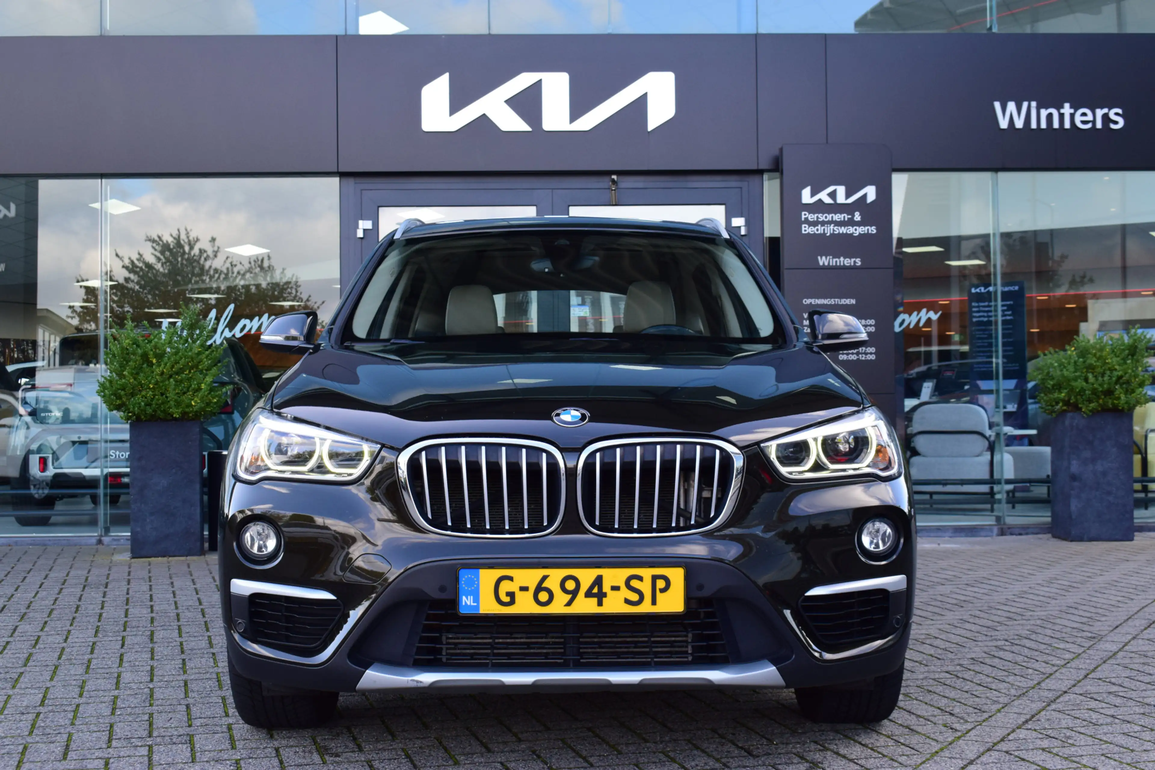 BMW X1 sDrive20i Orange Edition II | Schuif-/ Kanteldak | — photo 22