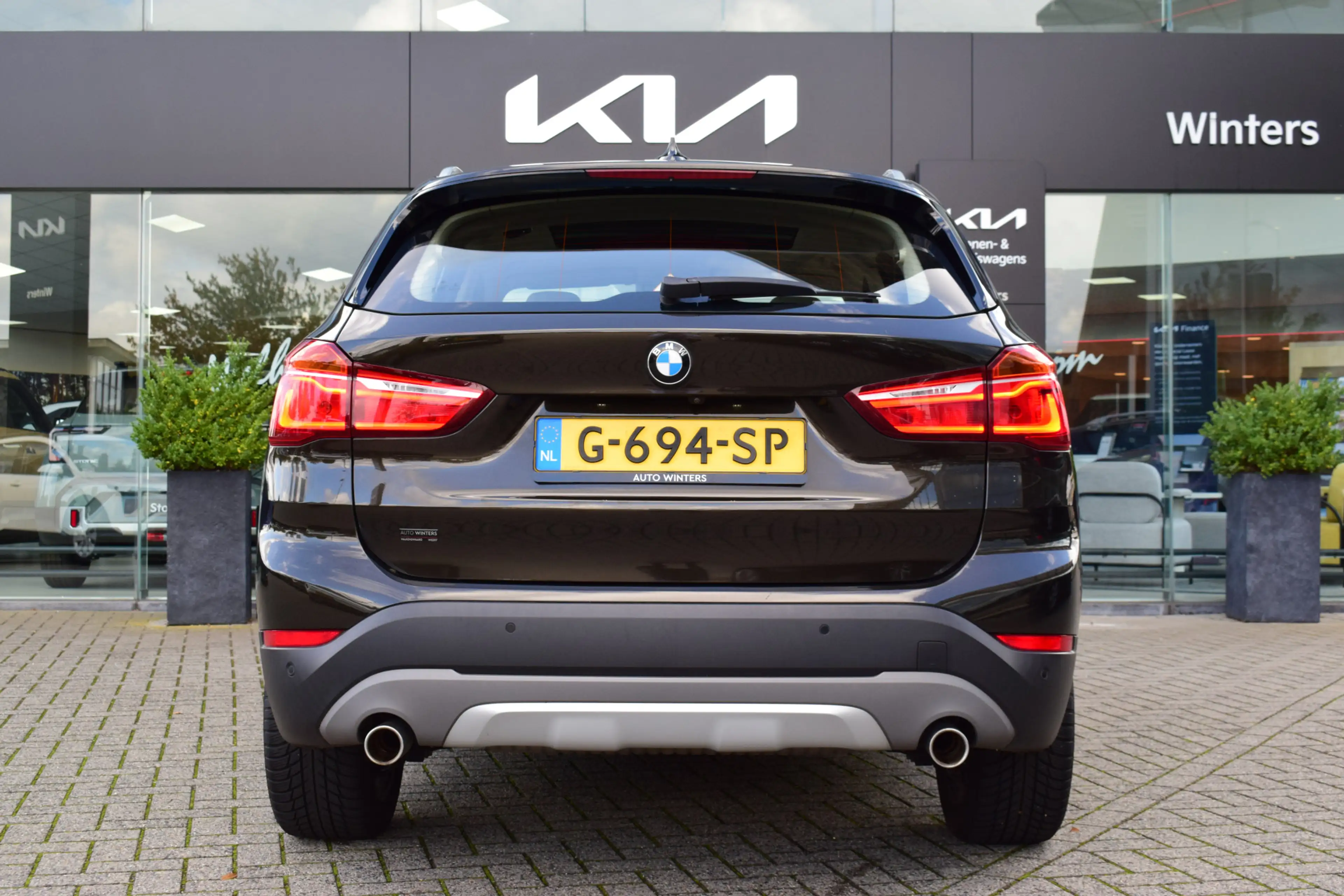 BMW X1 sDrive20i Orange Edition II | Schuif-/ Kanteldak | — photo 25