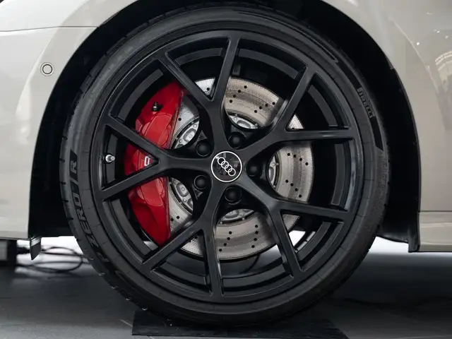 Audi RS3 view 6