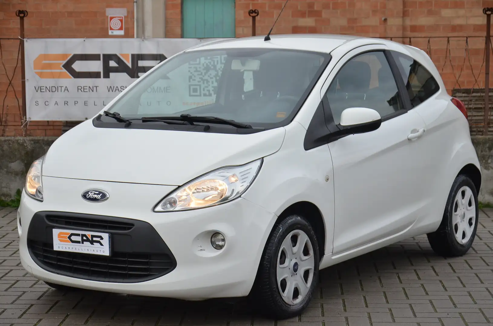 Ford Ka/Ka+ Ka 1.2 + 69cv E6 Blanc - 1