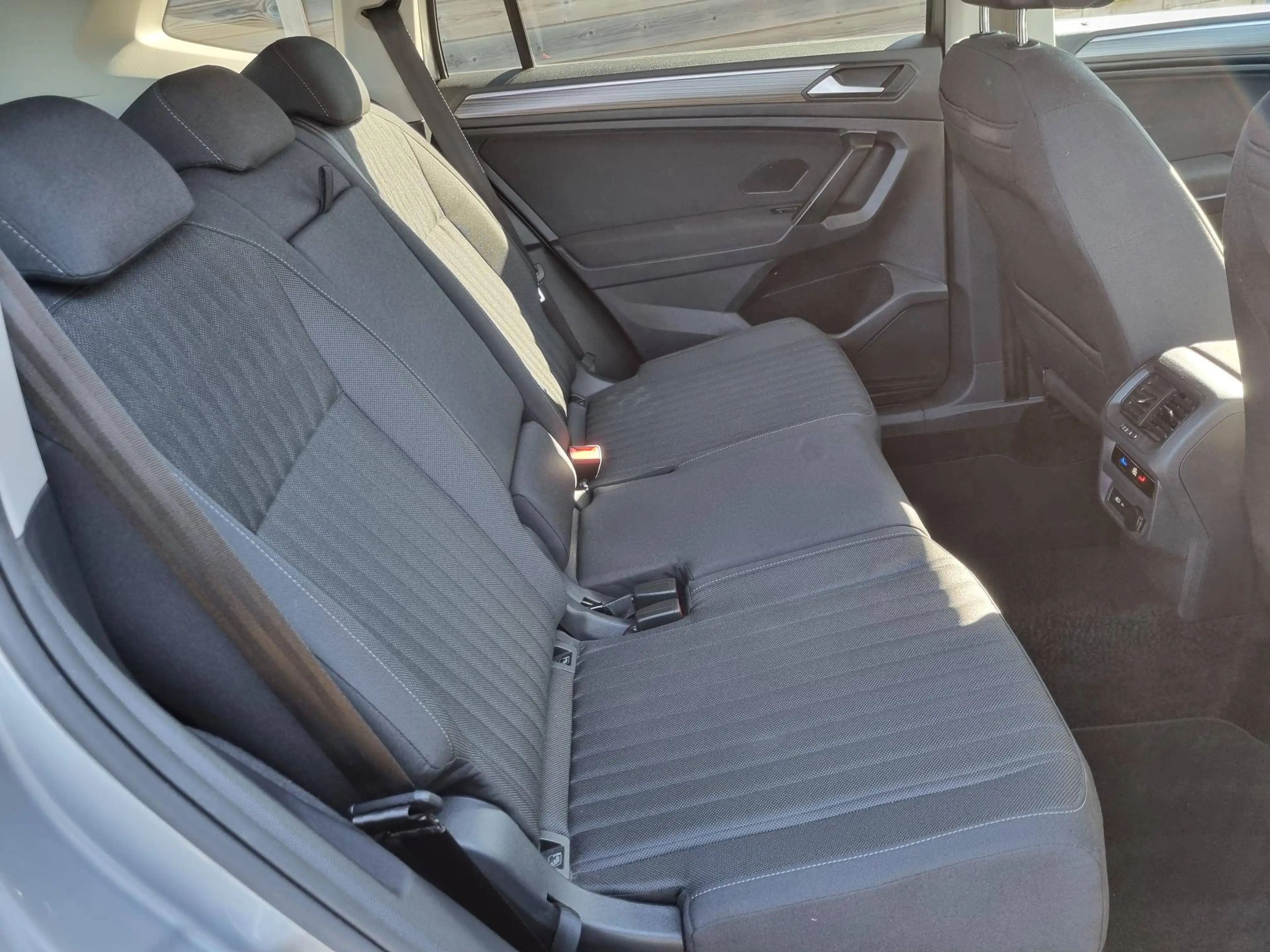 Volkswagen Tiguan Allspace Tiguan Allspace 1.5 TSI Elegance OPF DSG — photo 9