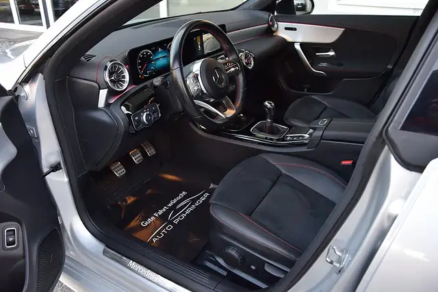 Mercedes-Benz Cla Class view 4