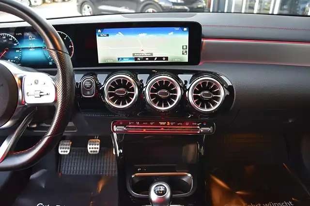 Mercedes-Benz Cla Class view 9