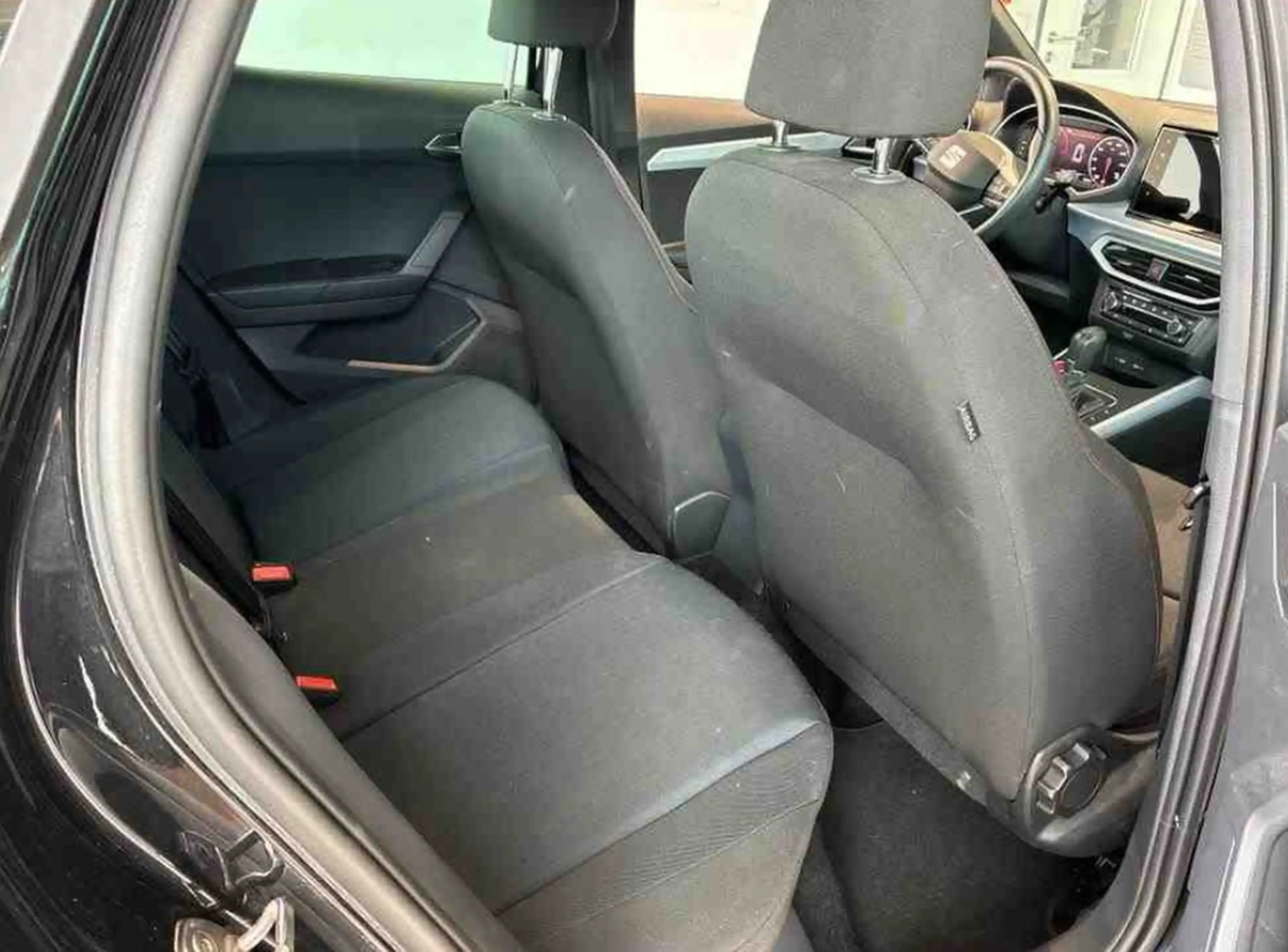 SEAT Arona 1.0 TSI DSG FR — photo 6
