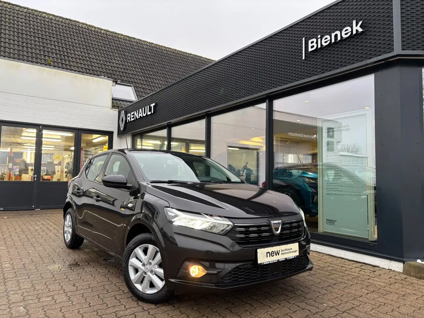 Dacia Sandero Comfort TCe 100 ECO-G Schwarz - 2