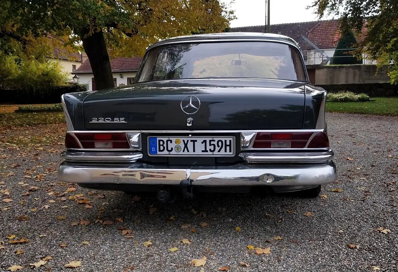 Mercedes-Benz 220, foto 5