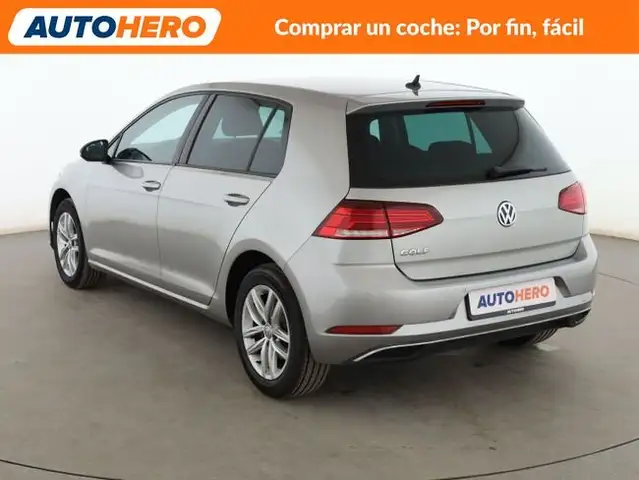 Volkswagen Golf view 4