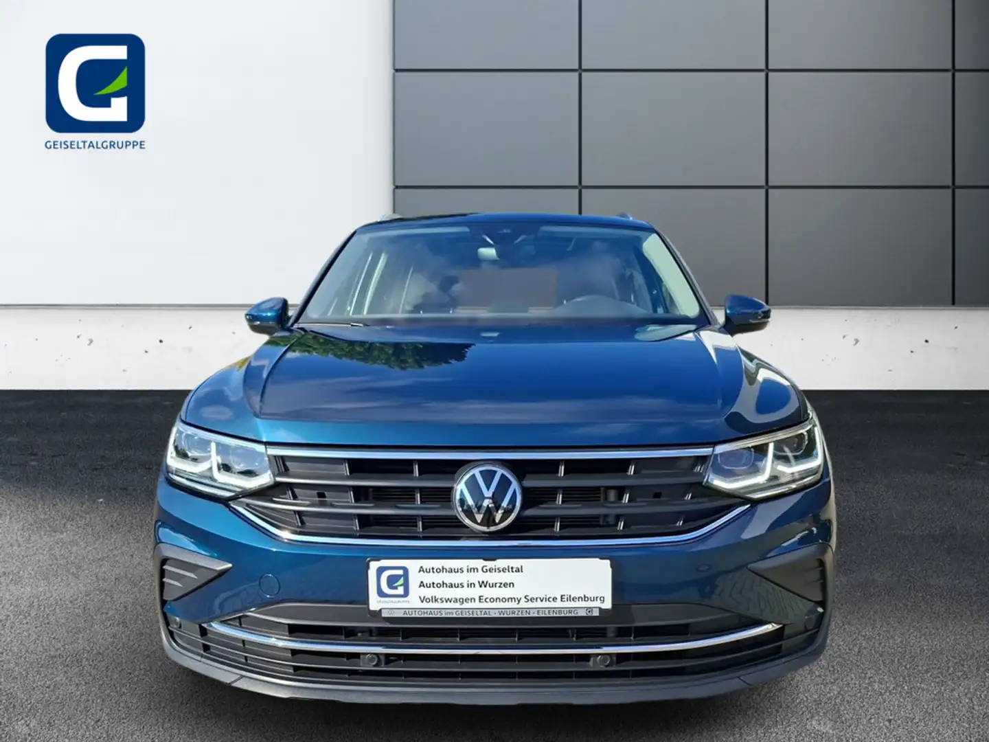 Volkswagen Tiguan 1.5 TSI Active *LED*AHK*NAVI*PANO*STANDH*ACC*SHZ*PDC* Bleu - 2
