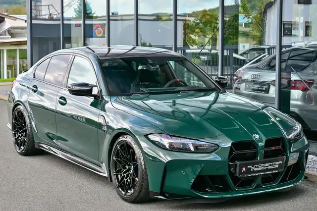 BMW M3 view 3