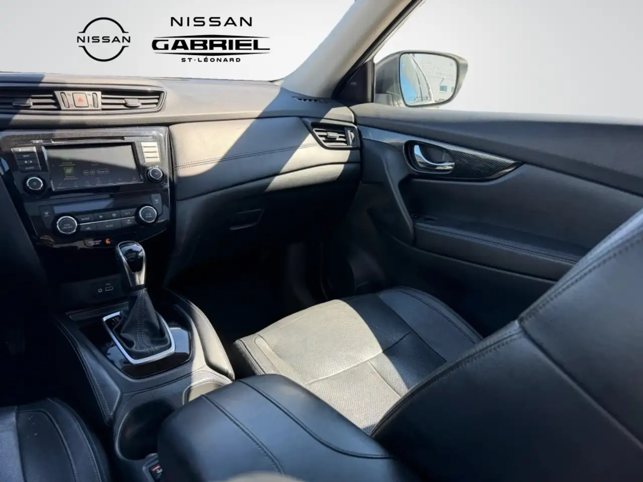 Nissan Rogue fotografie Nissan Rogue