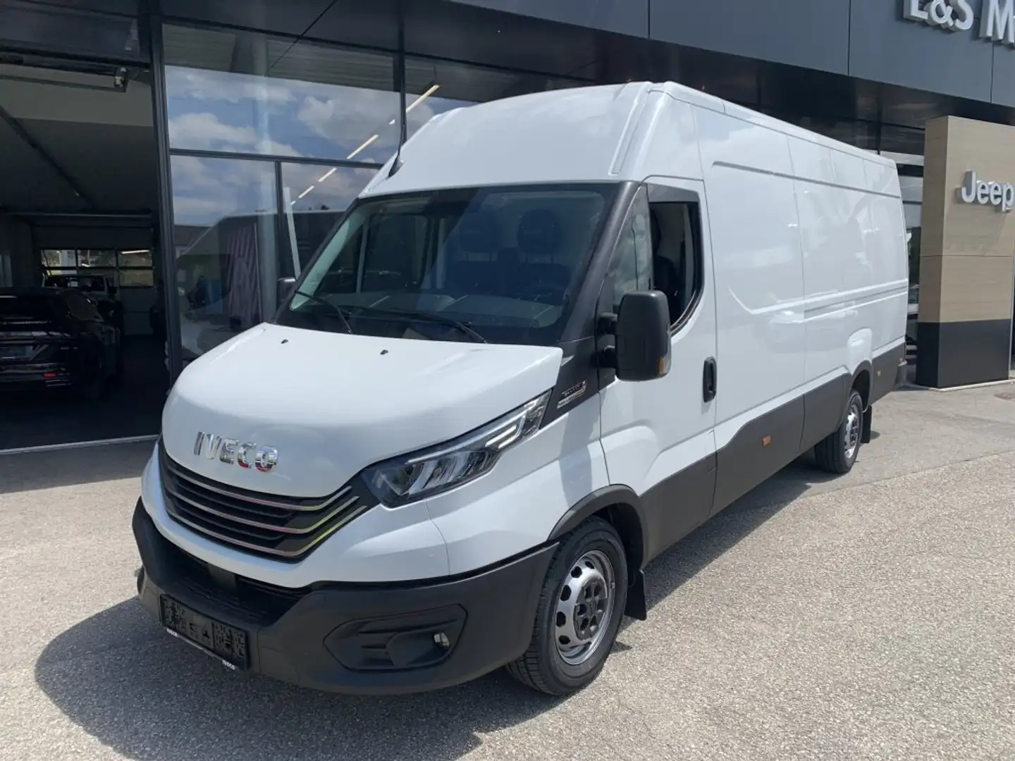 Iveco Daily 35S14A8 2,3L Kastenwagen L4H2 Weiß - 1