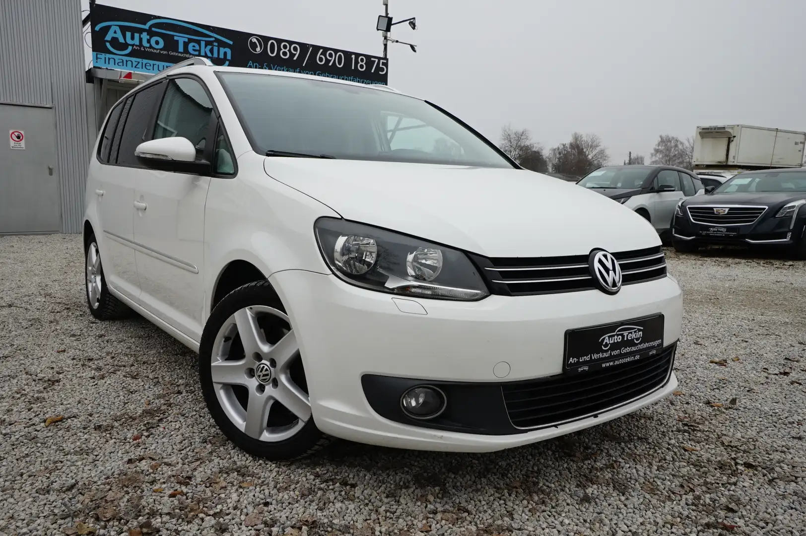 Volkswagen Touran 2.0 TDI DSG Highline |AHK| |Navigation| Weiß - 1