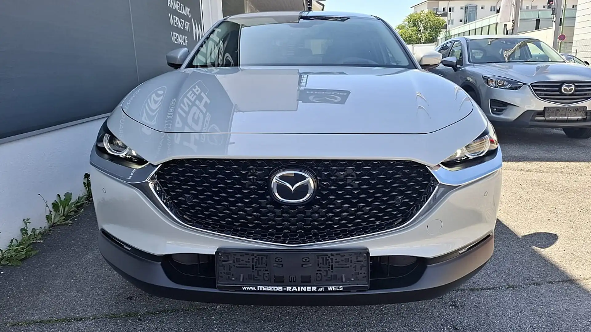 Mazda CX-30 e-Skyactive G140 Centre-Line Aut. DESI Weiß - 2