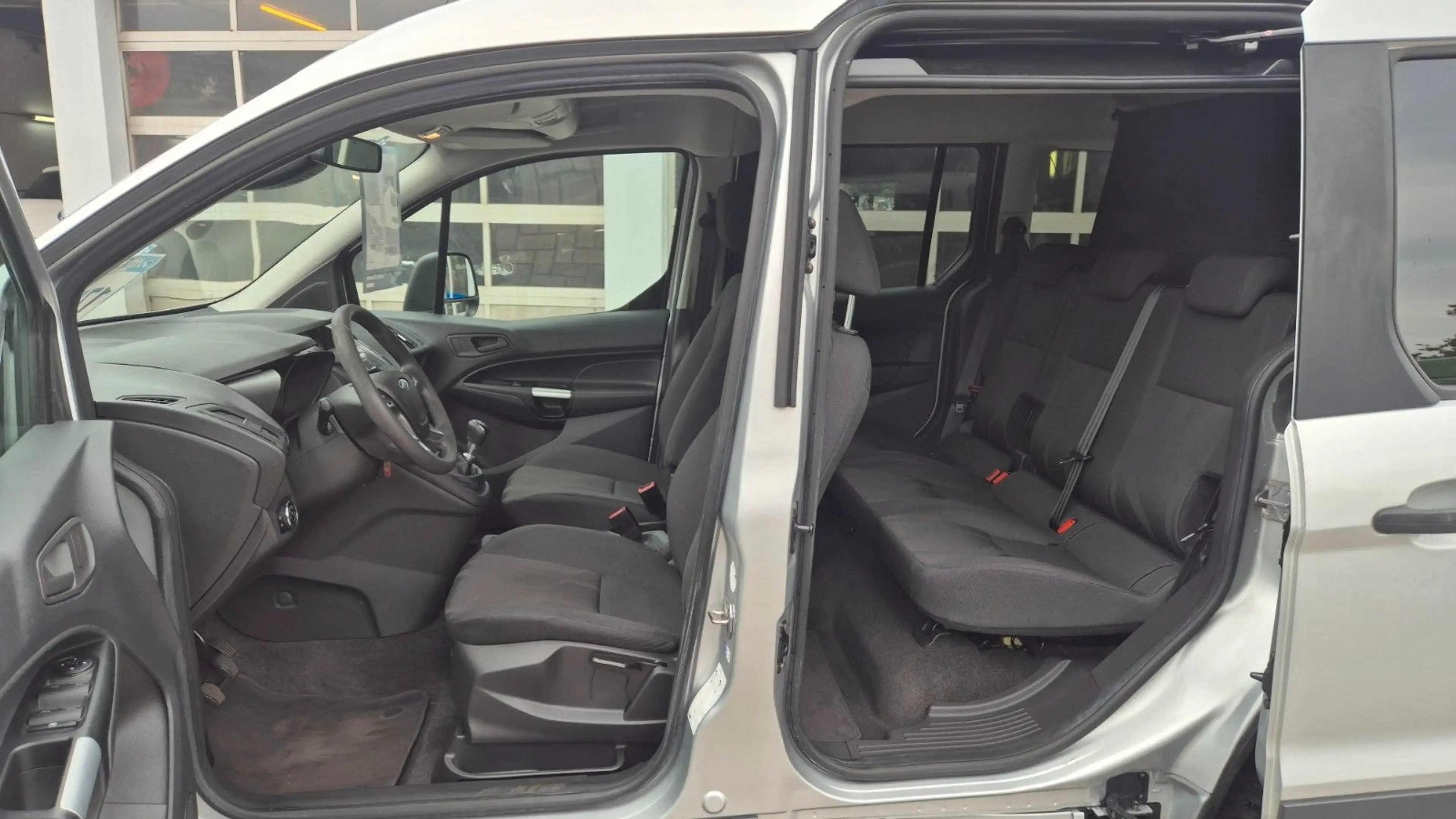 Ford Tourneo Connect Trend *1 Hand* — photo 12