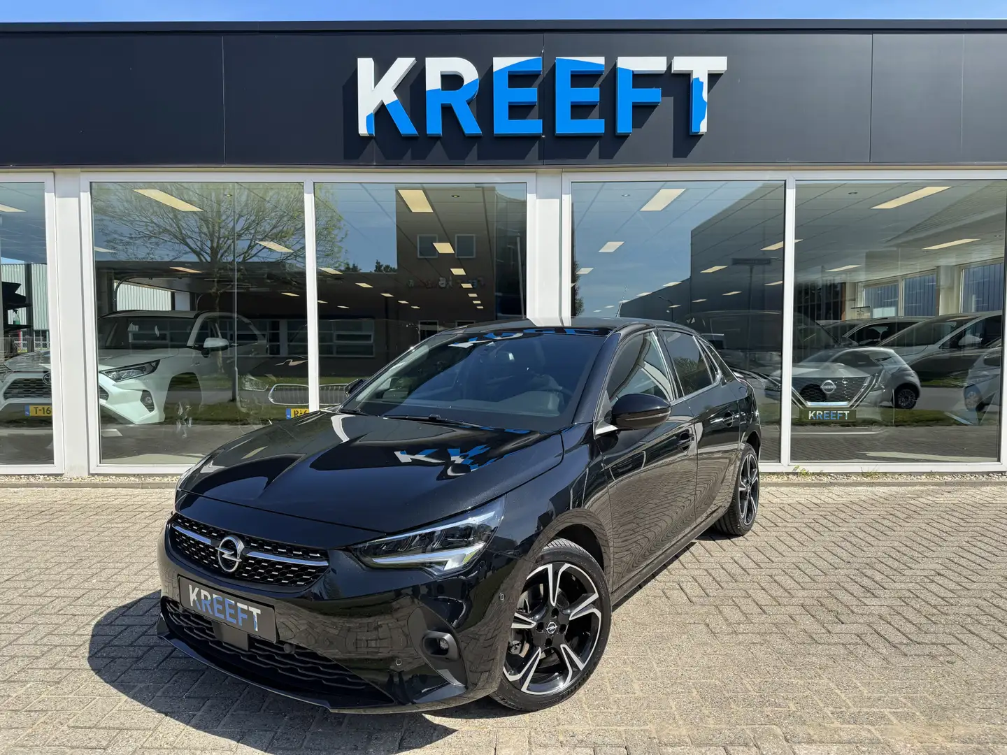 Opel Corsa 1.2 Level 4 Panoramadak Zwart - 1