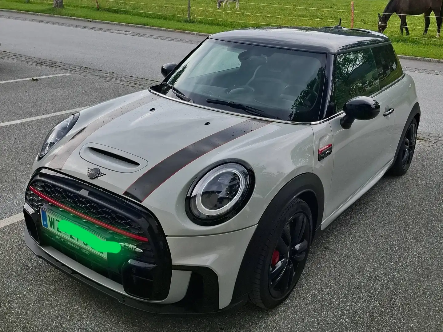MINI John Cooper Works MINI John Cooper Works Aut. John Cooper Works Grau - 1