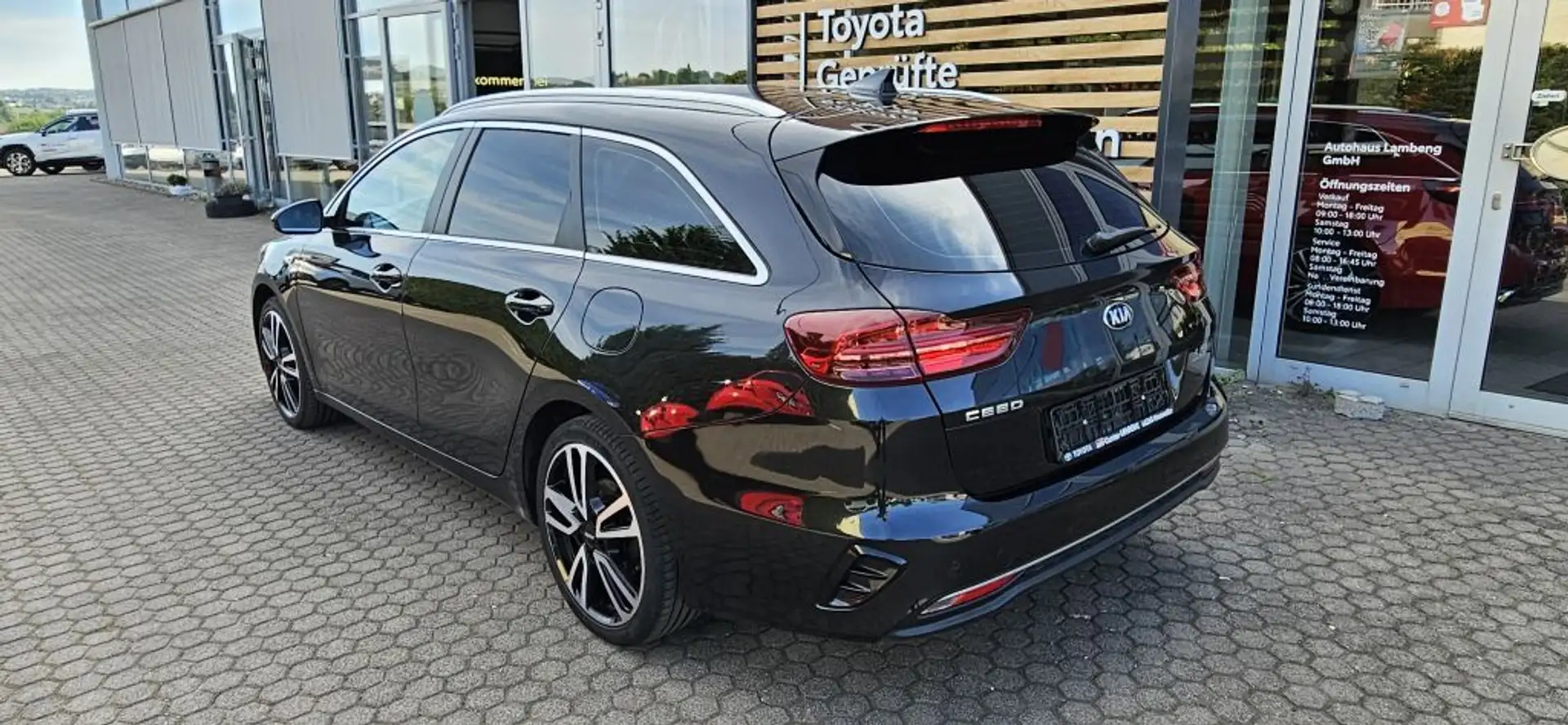 Kia Ceed / cee'd SW 1.4 T-GDI DCT OPF Platinum Edition Noir - 2