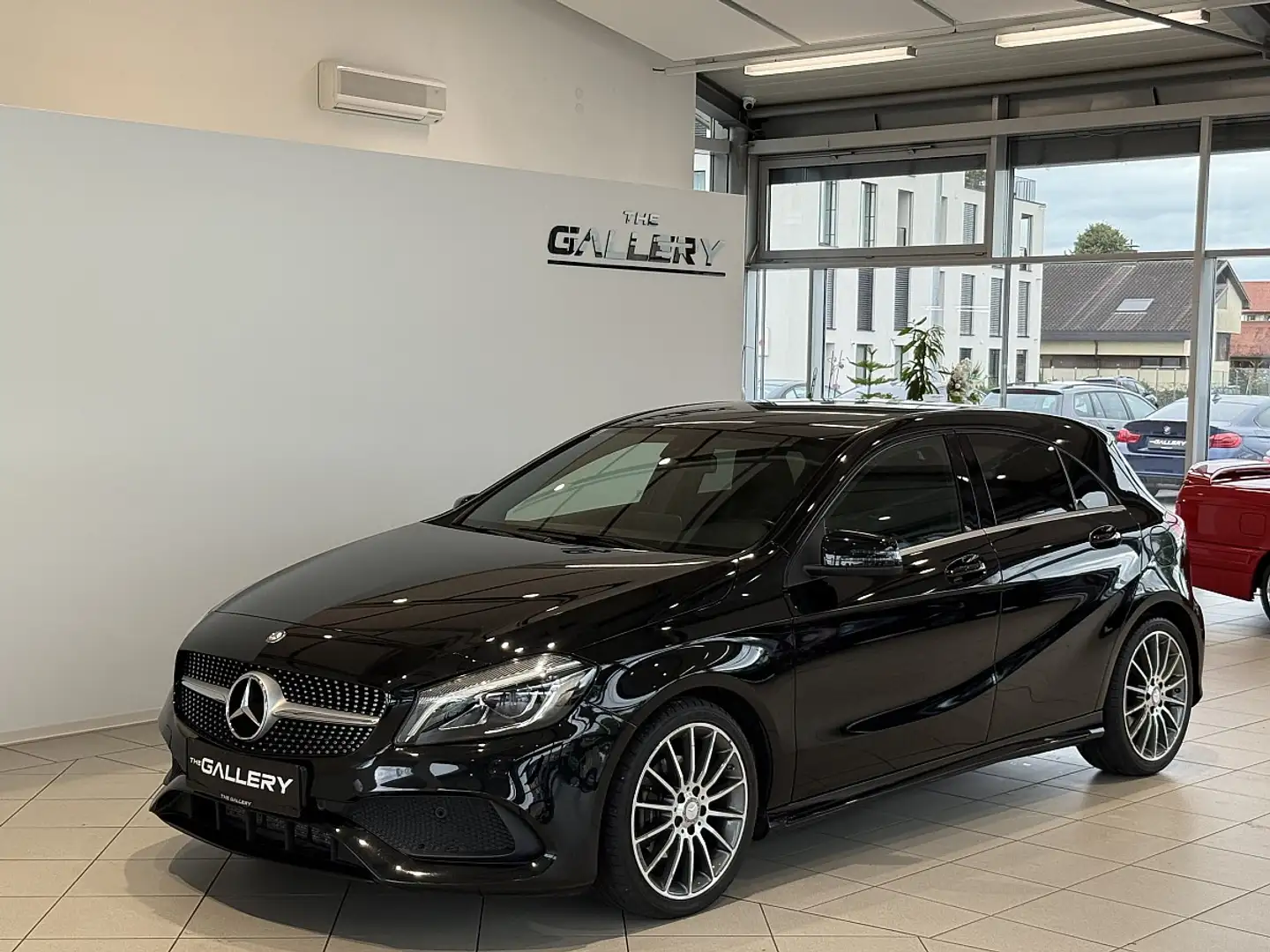 Mercedes-Benz A 180 d Aut.*AMG-Line*18''*Mopf*Sitzheizung Schwarz - 2