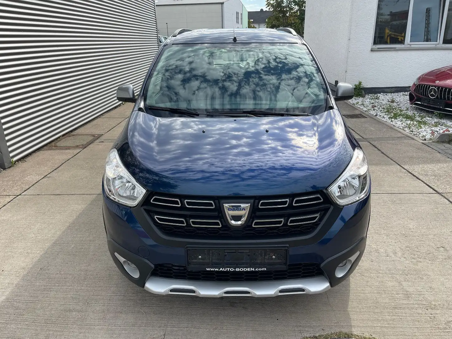 Dacia Lodgy Stepway 1.2i*Navi*Klima*Tempo*MFL*PDC* Blue - 2