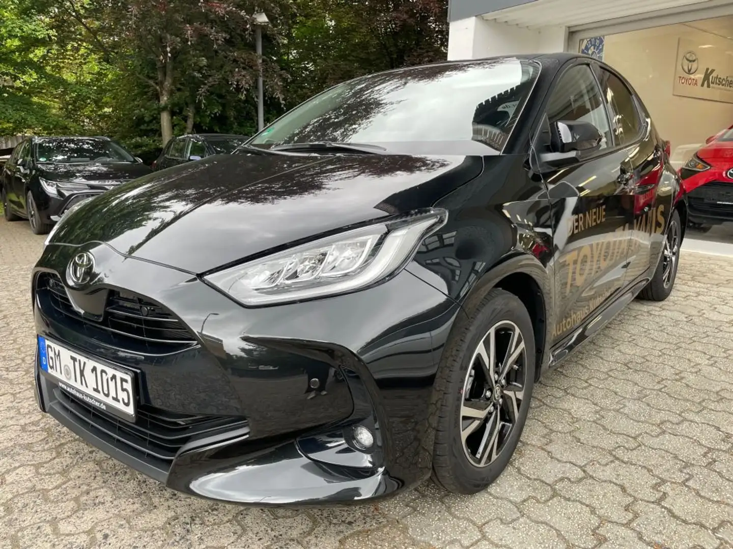 Toyota Yaris Yaris Hybrid 116 1.5 Team D *Comfort/Safety* Schwarz - 2