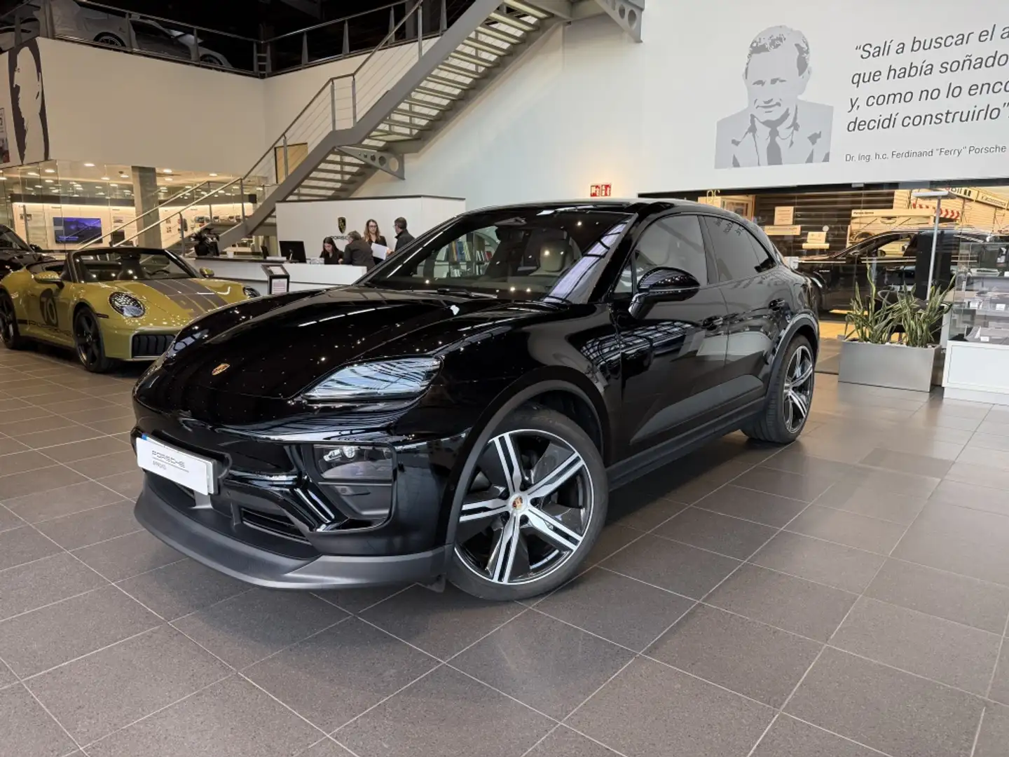 Porsche Macan 4 Negro - 1