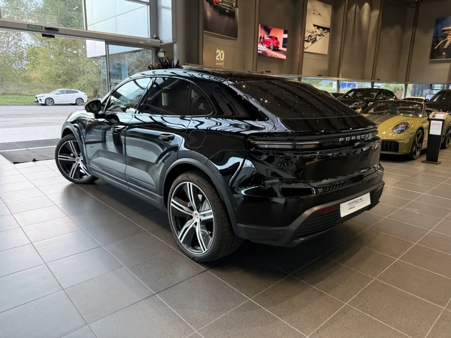 Porsche Macan 4 Negro - 2