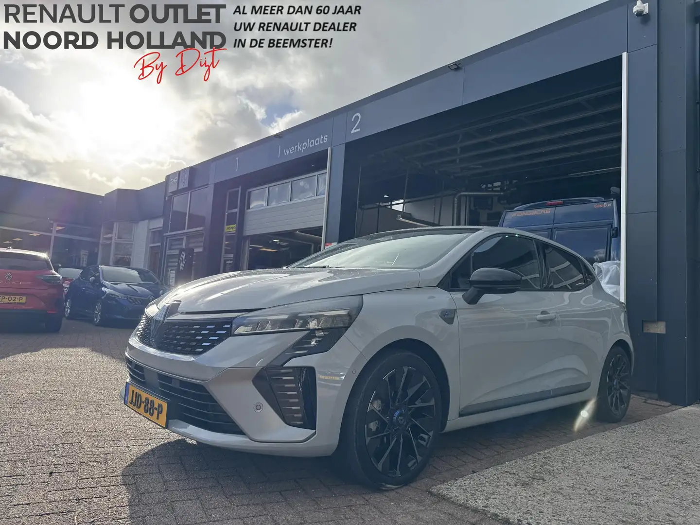 Renault Clio 1.6 E-Tech 145 esprit Alpine+Winter+360+Bose!! Grijs - 1