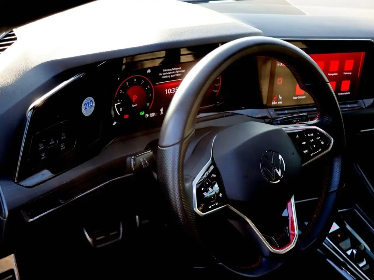Volkswagen Golf GTI VIII 2.0 TSI DSG ACC/LED/RÜCKFK./RADIO APP 11