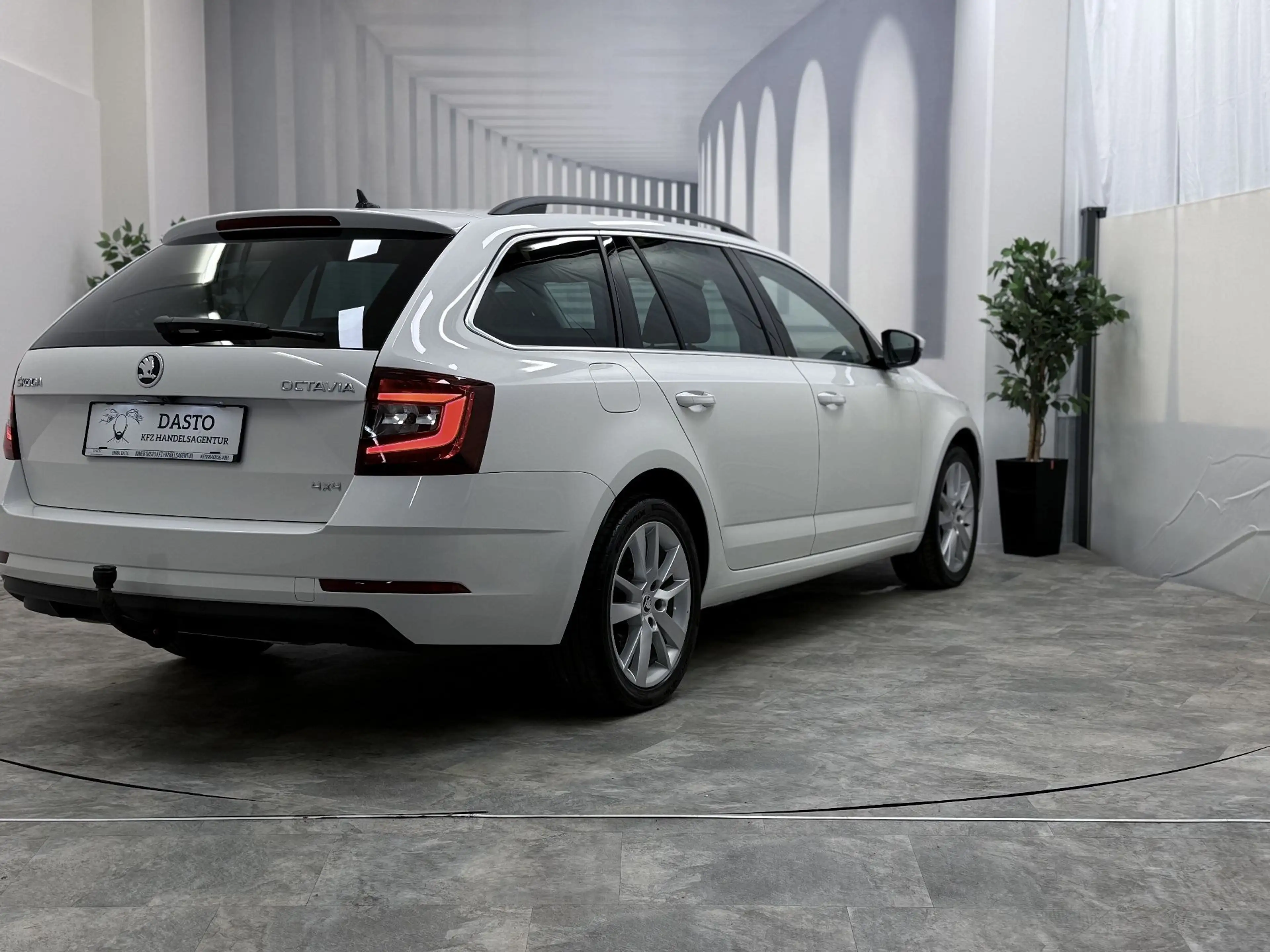 Skoda Octavia Style I Limited Combi I 1,6 TDI 4x4 I NEUES GUTAC — photo 10