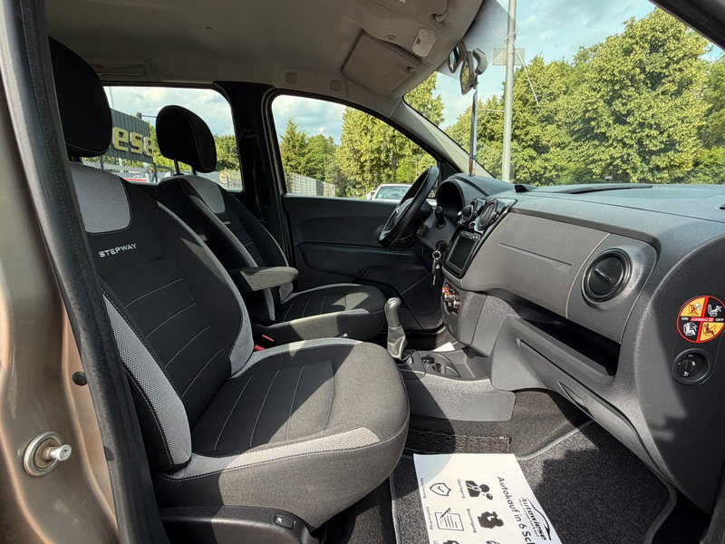 Dacia Lodgy 1.6 SCe STEPWAY*Navi*7xSitze*Tempomat*1.HD — photo 15