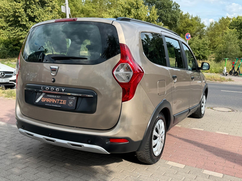 Dacia Lodgy 1.6 SCe STEPWAY*Navi*7xSitze*Tempomat*1.HD — photo 5
