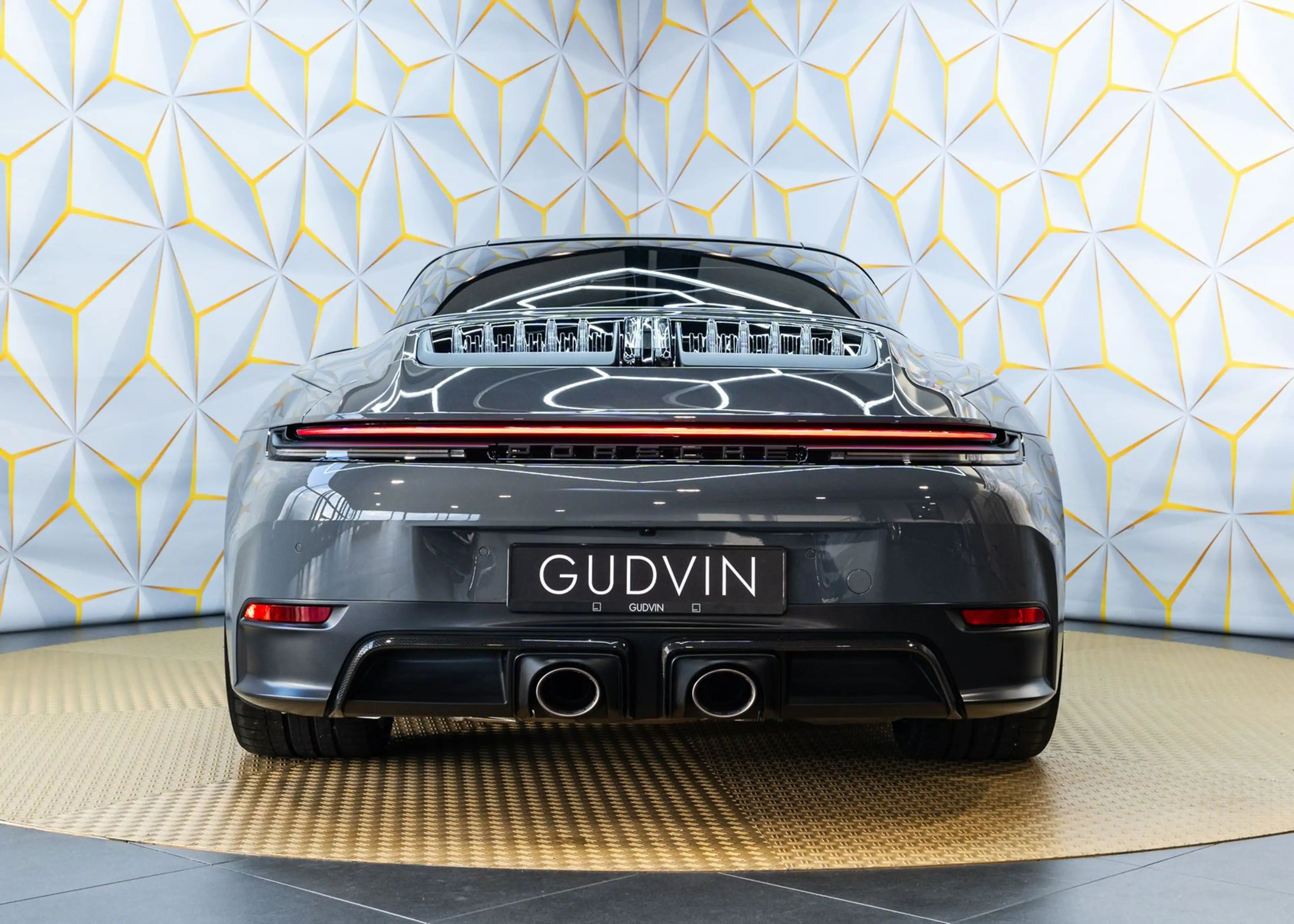 Porsche 911 Targa 4 GTS/BOSE/Carbon — photo 7