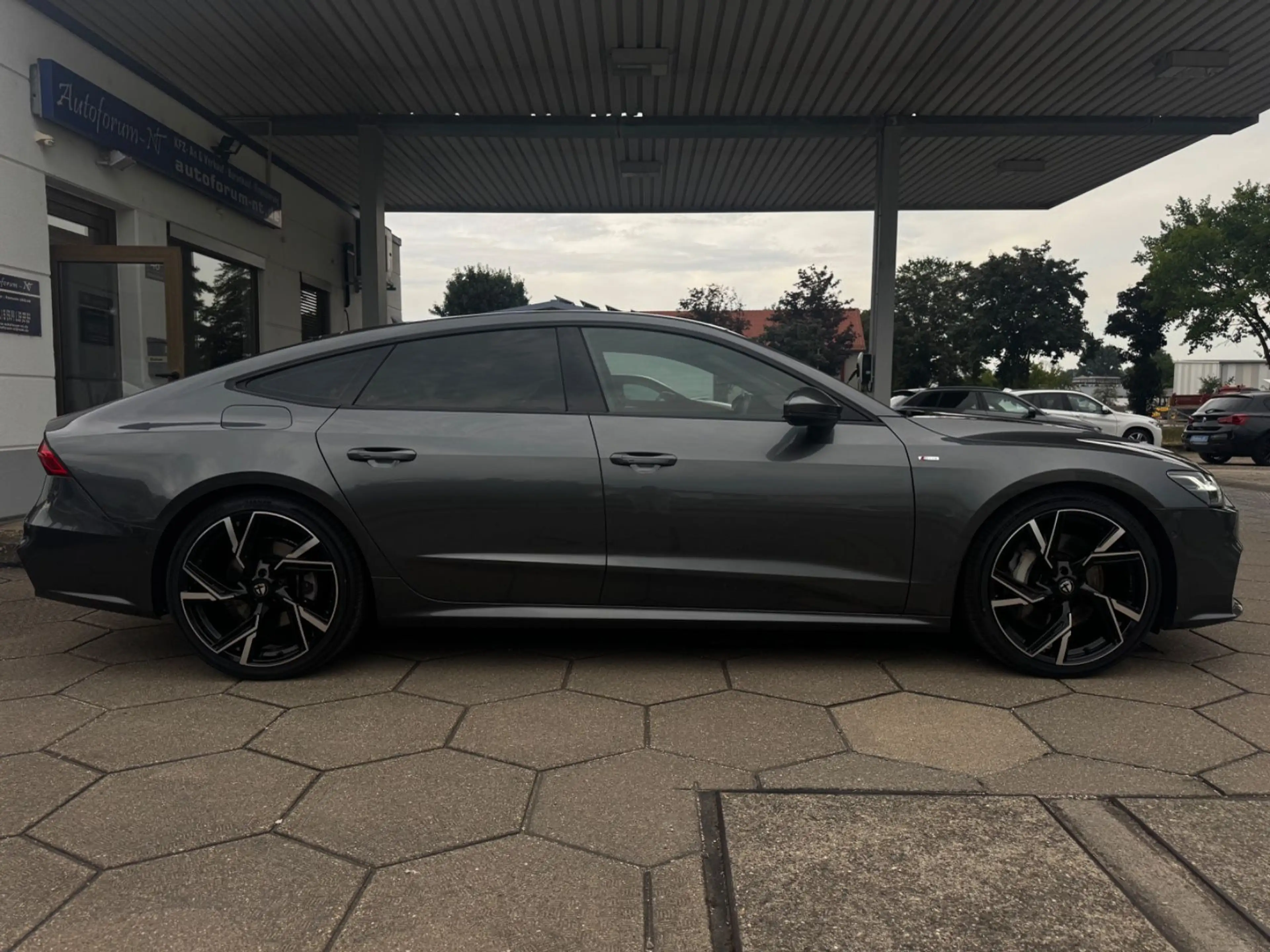 Audi A7 Sportback 50 TFSI e quattro/S-LINE/B&O/HUD/21 — photo 2