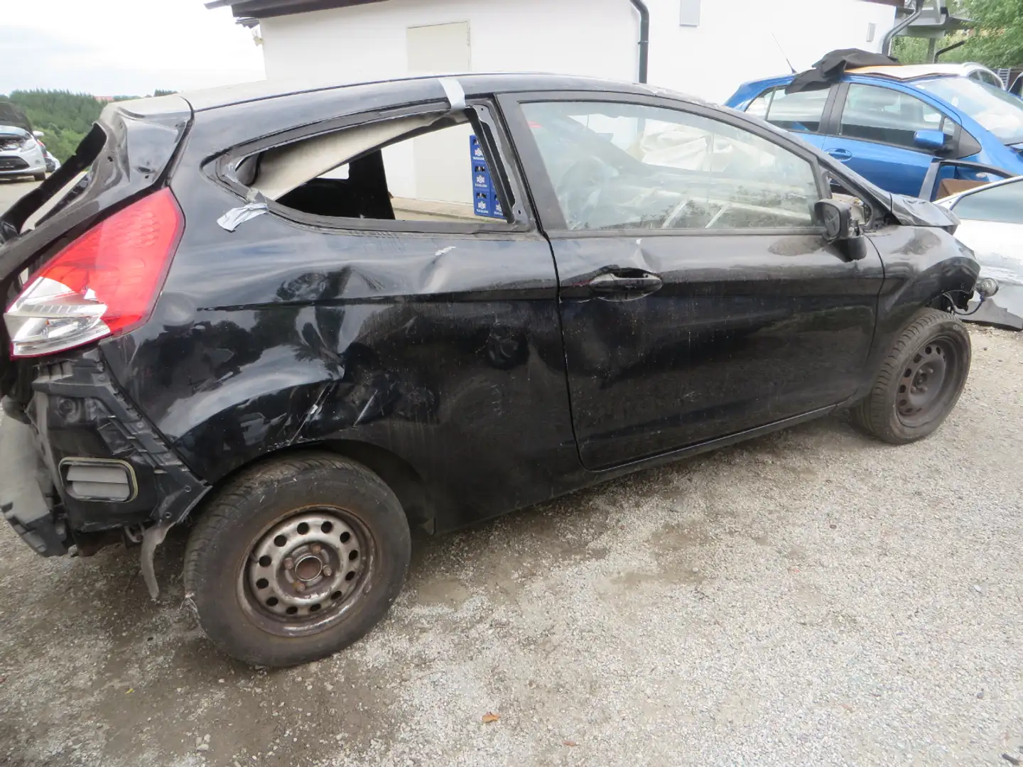 Ford Fiesta Ghia 1,6 Ersatzteilspender !!!!! Schwarz - 1